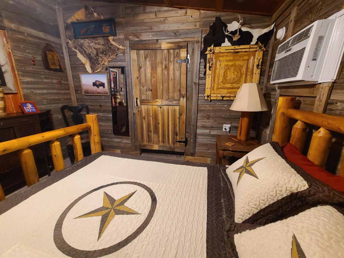 Buffalo Girls Hotel Кантън Екстериор снимка