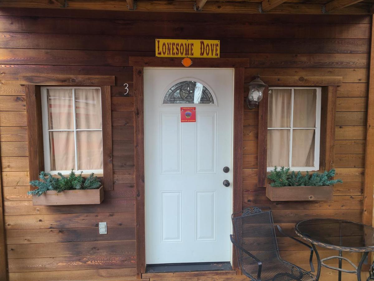 Buffalo Girls Hotel Кантън Екстериор снимка