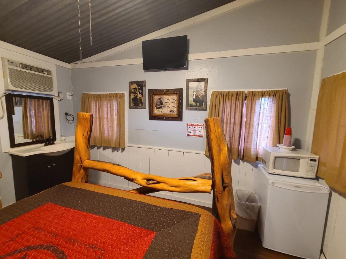 Buffalo Girls Hotel Кантън Екстериор снимка