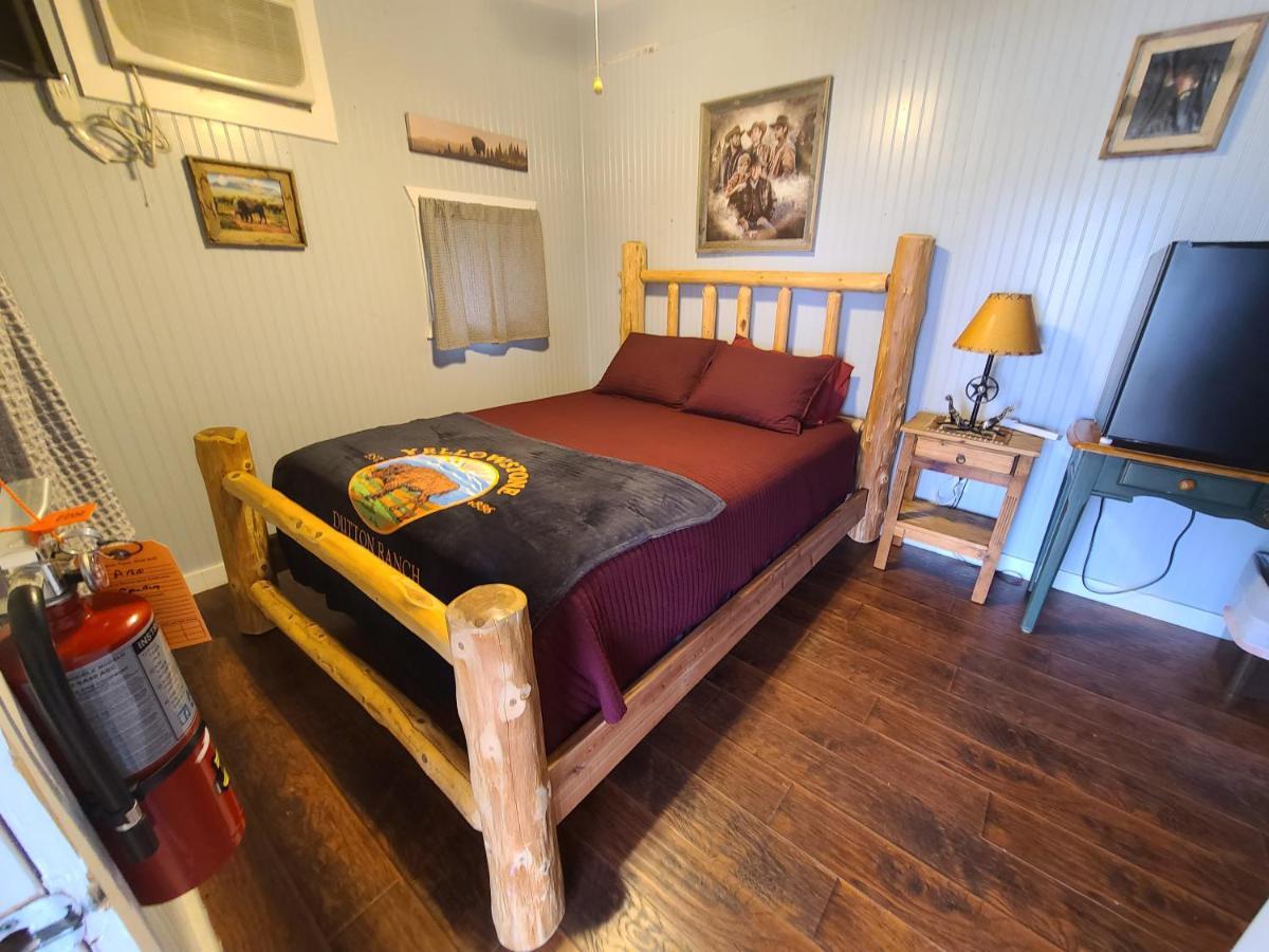 Buffalo Girls Hotel Кантън Екстериор снимка